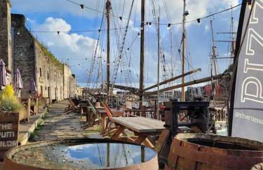 Stunning Yacht Sea Lion in Charlestown Harbour, Cornwall - Foto 17