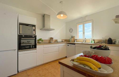 Sea-view villa for 11 guests with a heated infinity pool - Foto 8