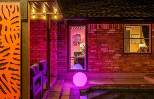 Girly+Godly+Gritty+Graceful+Pool+Pink+VeryPlayful - Foto 18