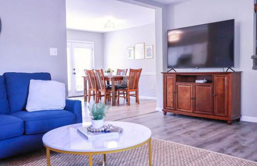 Sleeps 12! 5 BDRM-2 Kings,3 Queens-Deck & Patio-Mins to PI & Beaufort - Foto 3