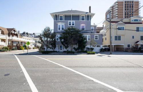 Large Patio with Ocean Views Beach Block Parking Unit 3 - Foto 16