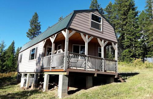 Cute Off-Grid Glamping Cabin Rental in Idaho for Relaxing Nature Getaways - Foto 1