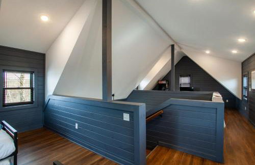 Chalet Amelia Lake View HotTub Fireplace Arcade - Foto 48