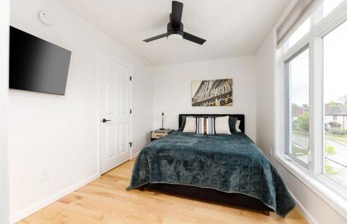 Midtown Modern - urban condo walkable to bars and beach - Foto 30