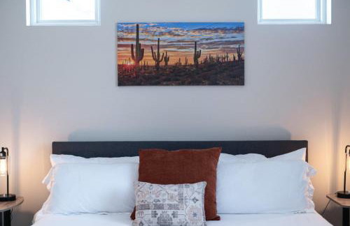 Stunning Views + Hot Tub + Location! 3 bed/3 bath - Foto 26