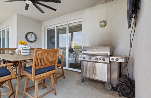 Modern Decor, Views, Grill, Workstation, Boat + 2 PWC Slips & Resort-Style Amenities - Foto 36