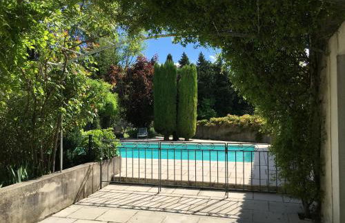 The Willow Tree - Photo 33