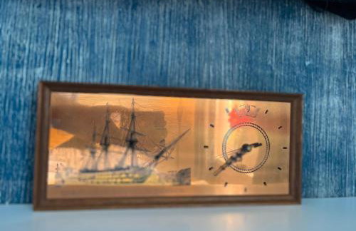 Entire Budget Friendly Apartment with Free Parking & Self Check-In - Photo 14