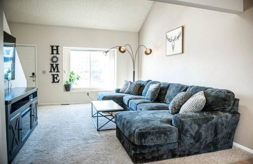 PET FRIENDLY: COZY GETAWAY, CENTRALLY LOCATED - Foto 1