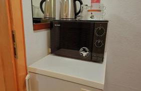 Einzelzimmer Wohnkeller in Oberhausen Alstaden für 3 Personen ohne Küche, Gefrierschrank und Mikrowelle Vorhanden!! - Foto 7