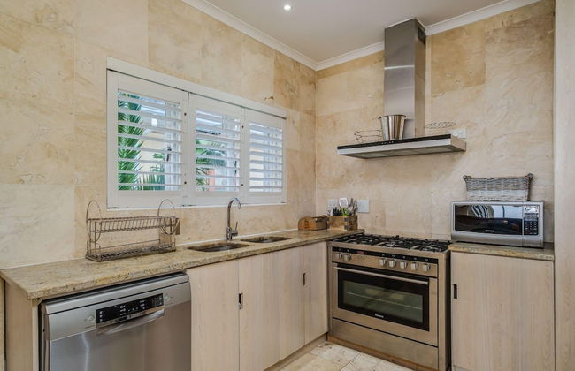 Beach-style Camps Bay Home w Pool Garden Barbados - Photo 20