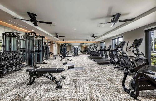 Modern 2BR/2BA in Irvine Pool & Gym - Foto 34