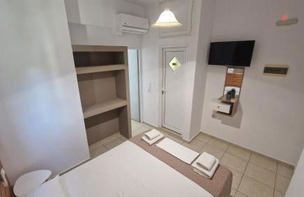 Edelweiss Rent Rooms-Rent a Car - Foto 48