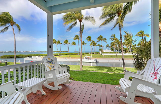 Waterfront Luxury Villa With Sunset Views And Boat Slip 3 Bedroom Townhouse by RedAwning - Foto 1