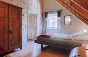 Cafe Altmühl, Ferienwohnungen Gästehaus Krimhilde direkt am Wasser - Foto 14