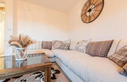 Family-Friendly 4-Bedroom House in Moston with Parking and Garden - Foto 10