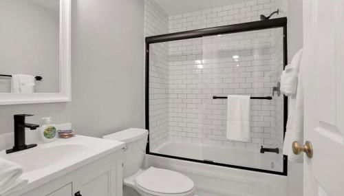 The Schumacher Place - NEW 2 BR - Foto 3