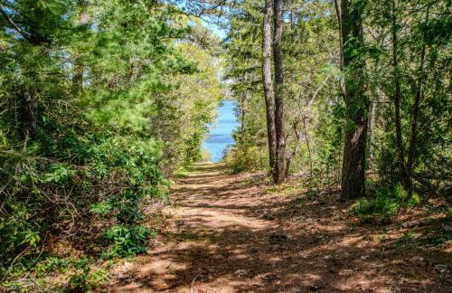 Private Lake Access Great for Families - Photo 28