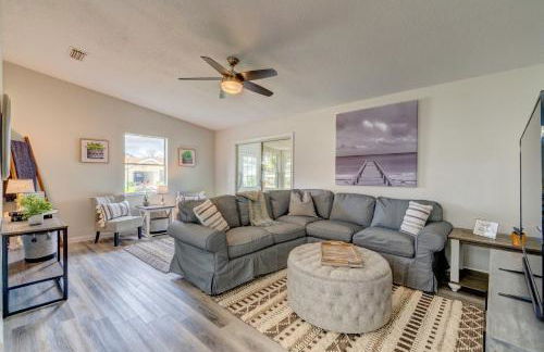 Peaceful Lady Lake Home with Screened-In Porch! - Foto 2