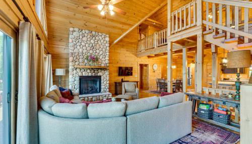Hot Tub, Game Room! Group-Friendly Nebo Cabin - Photo 5