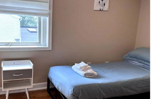 Patio Paradise Stylish 3BR Home with Gaming Room - Photo 49