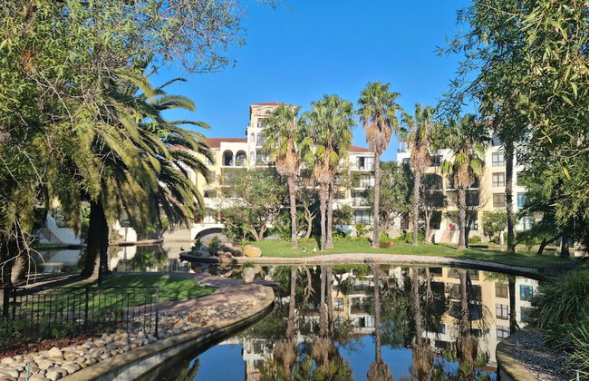 The Island Club by Smart City Stays - Photo 64