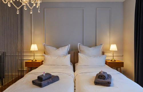 R B Apartment am Airport Hamburg - 1-4 Personen - Küche - Smart TV - Waschtrockner - kostenloser Parkplatz - perfekt für Geschäftsreisende und Familien - Foto 15