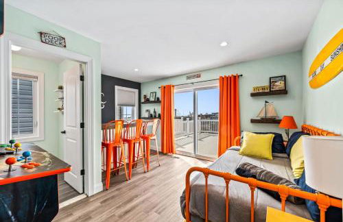 Beach House Steps away from the Boardwalk and Beach with Ocean Views in Seaside Heights! - Foto 28