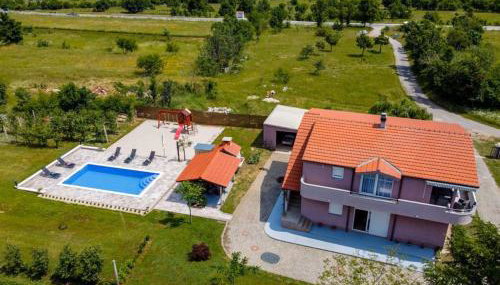 Villa Dola with private pool - Photo 3, Garden, sunbed, Garden view