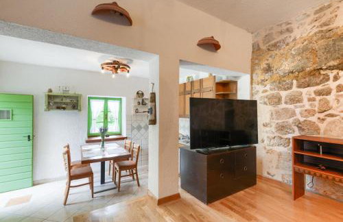 Traditional Stone House Adrian - Photo 70