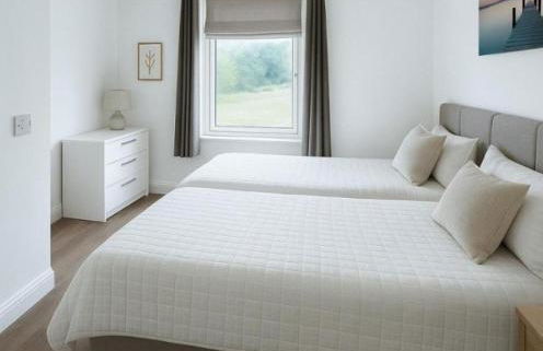 Weekday Special - 4BDR House By Homestyles Hosts Short Lets & Serviced Accommodation Ipswich Near Town Centre With Free Parking - Foto 2