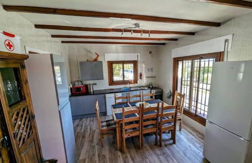 Stunning Villa Felipe, with private pool & hot tub - Foto 32