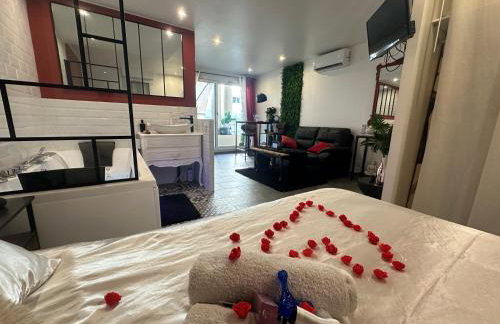 Amour Azur Appartement pour 2 avec jacuzzi et terrasse à 2 minutes de la mer - Foto 9