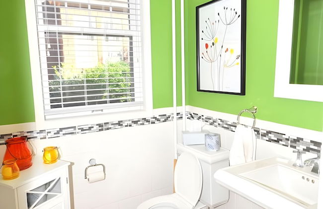 Aunt Beas Bungalow - Right in Town! - Foto 9