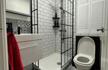 Newly refurbished ,chic, attractive 3 bedroom flat - Foto 34