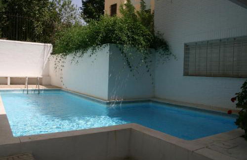 Mike´s apartment. Parking y piscina - Photo 16