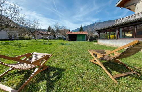 Entre lac et montagne, côté calme, spacieux 3 pièces avec grand jardin - Photo 3