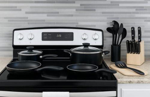 Prime Location 1BR Home near TheHeights with BBQ & Gym - Foto 2