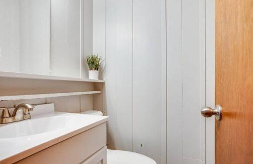 Modern Cozy Home 4 min Drive from Notre Dame - Foto 13