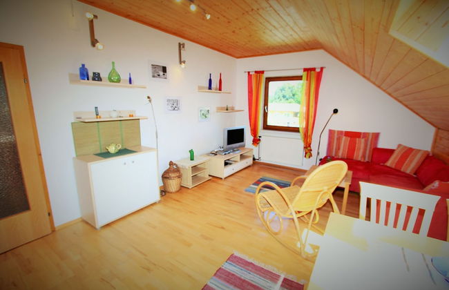 Cozy Apartment in Köttmannsdorf near Lake - Photo 12