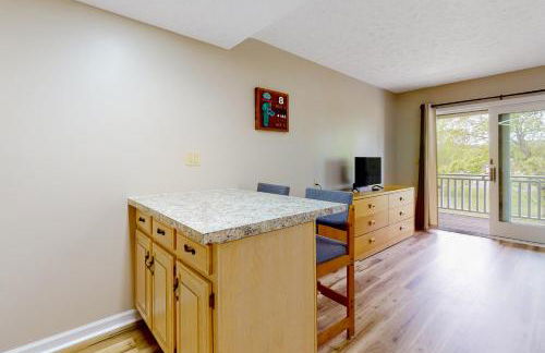 Charming Studio Sleeps 4 Close to Douglas Lake - Foto 16