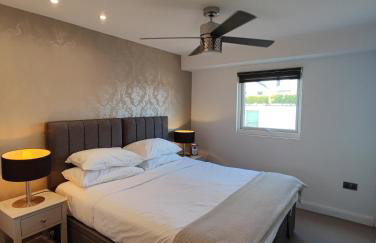 Modern 2 Bedroom Flat with private outdoor terrace - Foto 6