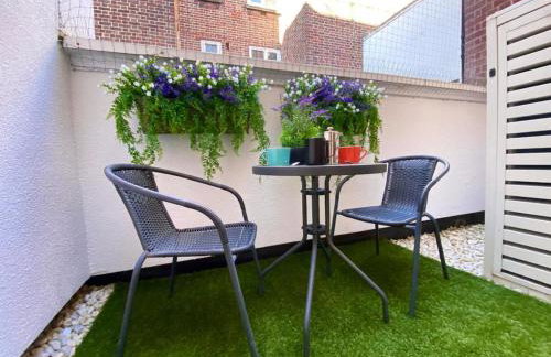 Westminster 1 bed apt with terrace and Air-Con - Photo 8