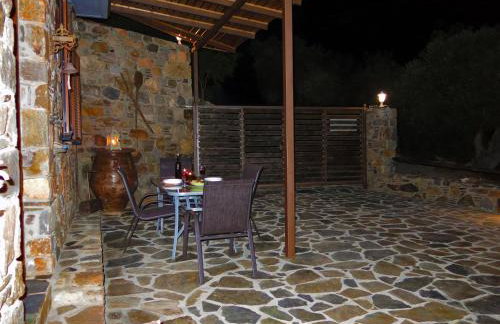 "PefkoPetro" Traditional House - Foto 28