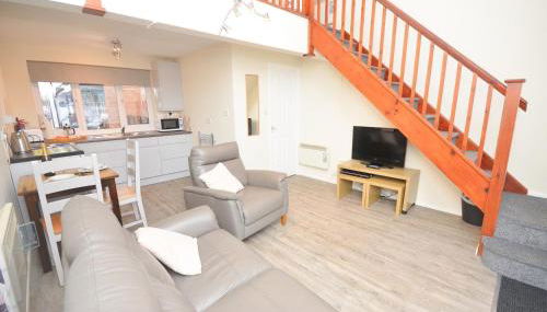 Cavell - sleeps 2 people right in the heart of Wroxham on the Norfolk Broads - Foto 4