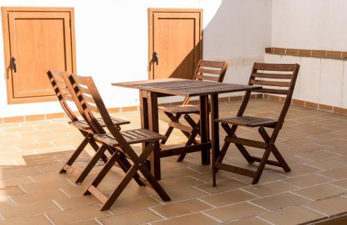 Plaza Apartamentos - Photo 10