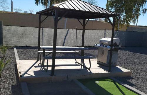 Modern Home-Downtown-3 Bedroom- King Bed - Foto 7