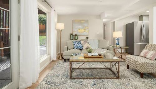 Remodeled Bellevue Family home w AC close to everything - Foto 3