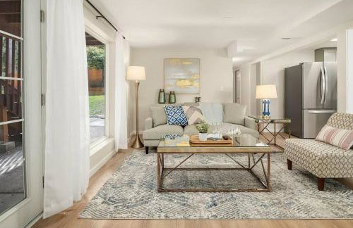 Remodeled Bellevue Family home w AC close to everything - Foto 3