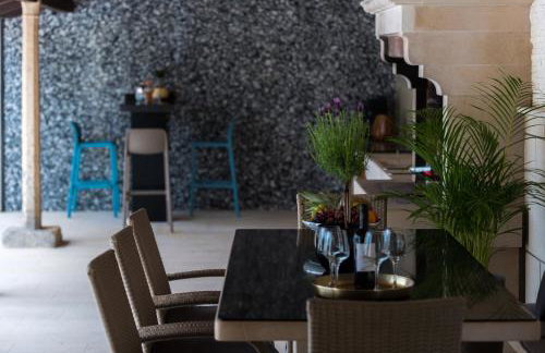 Villa Ragusea With a Private Beach - Photo 11